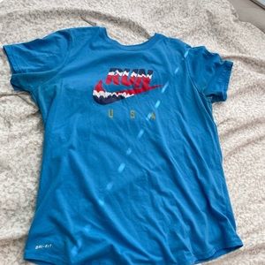 Nike Juniors XL Workout T Shirt